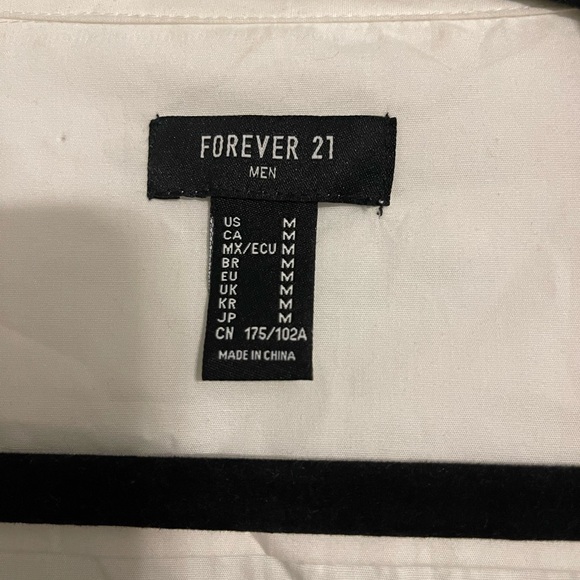 White button down forever 21 shirt - Picture 2 of 3